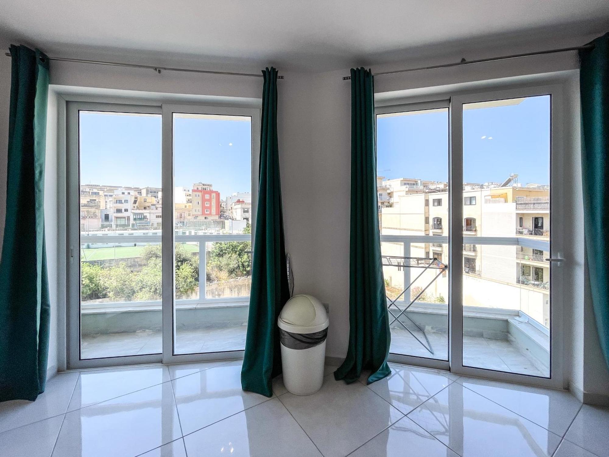 Msida Central Suites Экстерьер фото